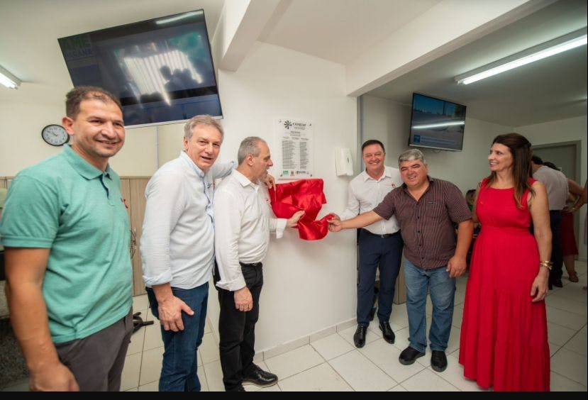 Prefeito Helder inaugura dois novos Ambulatórios Médicos de Especialidades