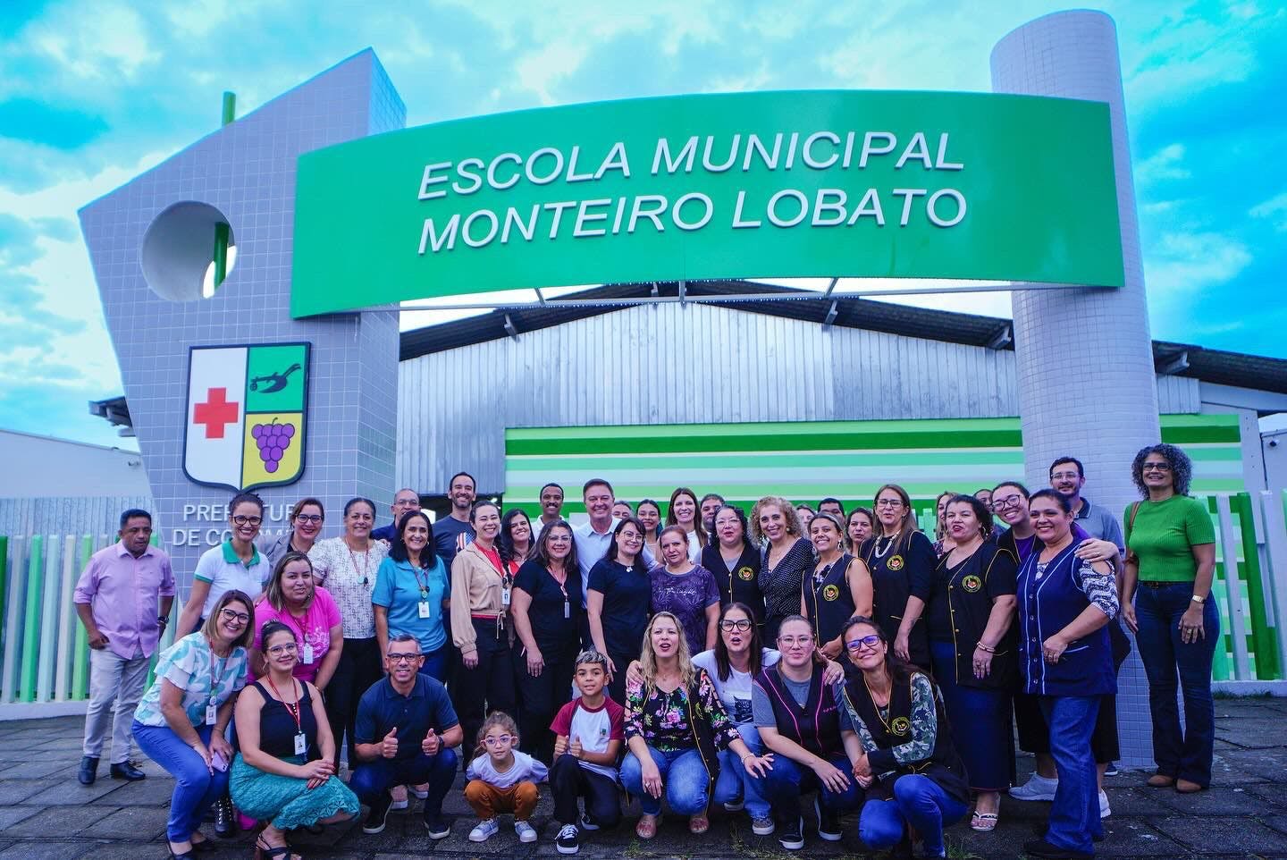 Helder Lazarotto entrega obras de reforma na Escola Municipal Monteiro Lobato