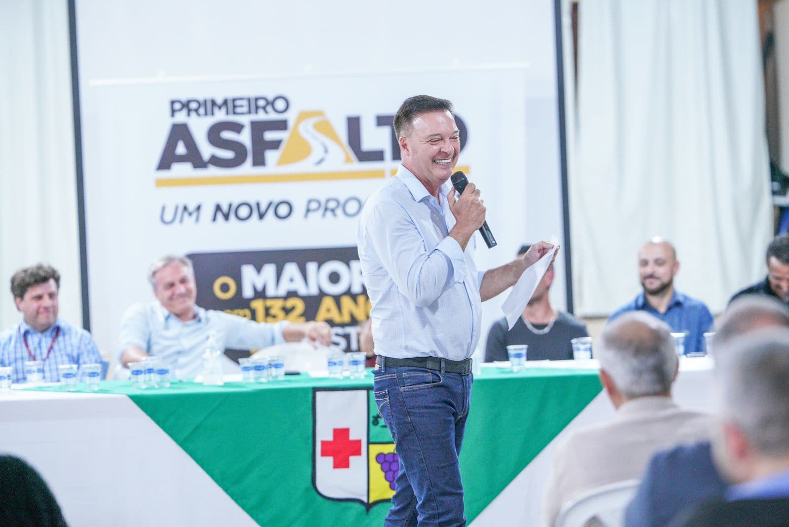Prefeito Helder autoriza início das obras de pavimentação em mais dez ruas de Colombo