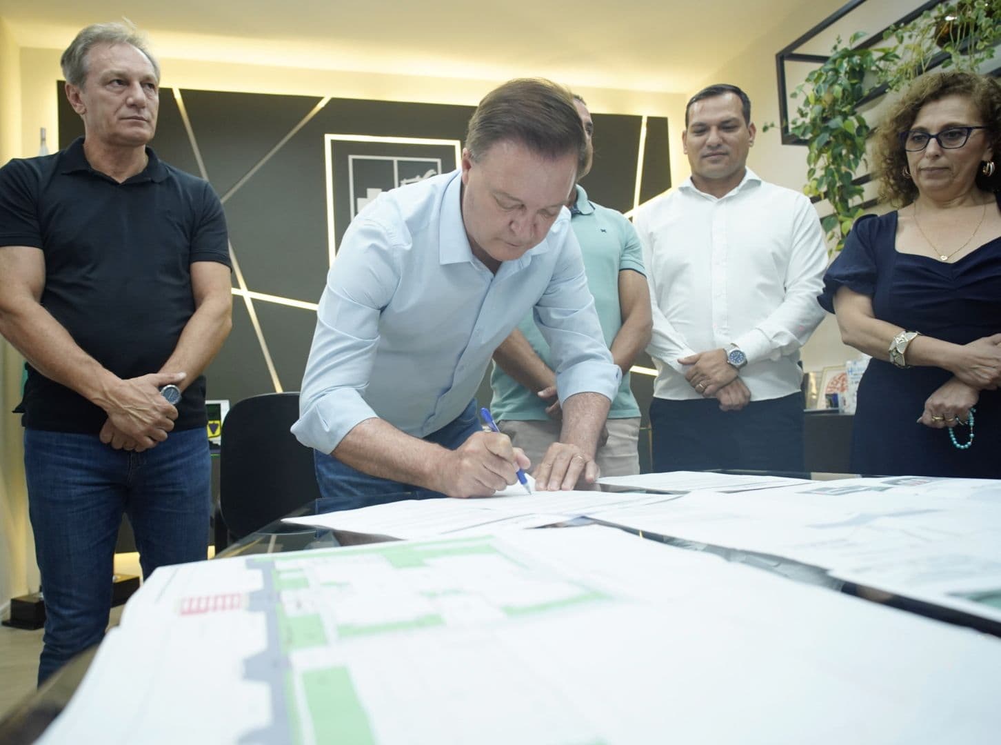 Assinada ordem de serviço para construção de dois novos CMEIs em Colombo
