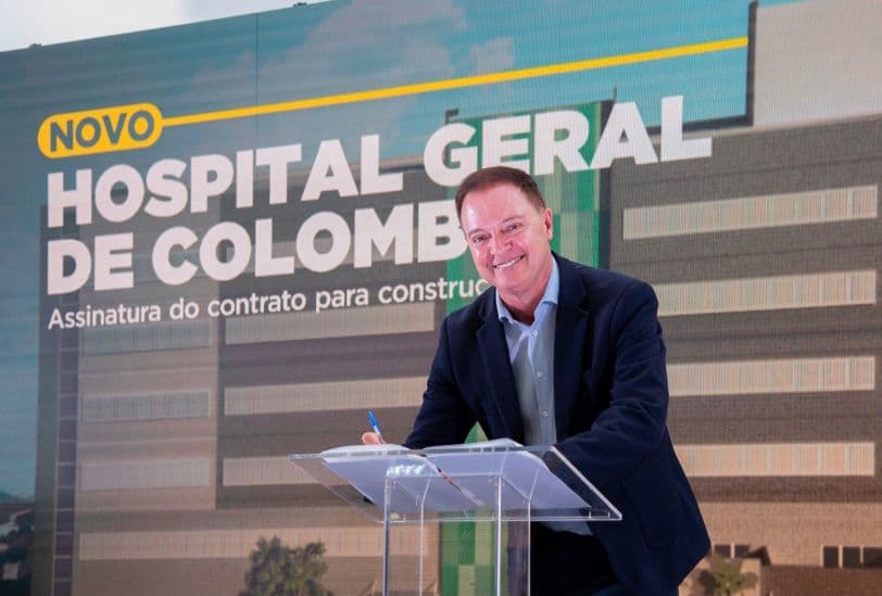 Prefeito Helder Lazarotto assina contrato para início da construção do Hospital Geral de Colombo